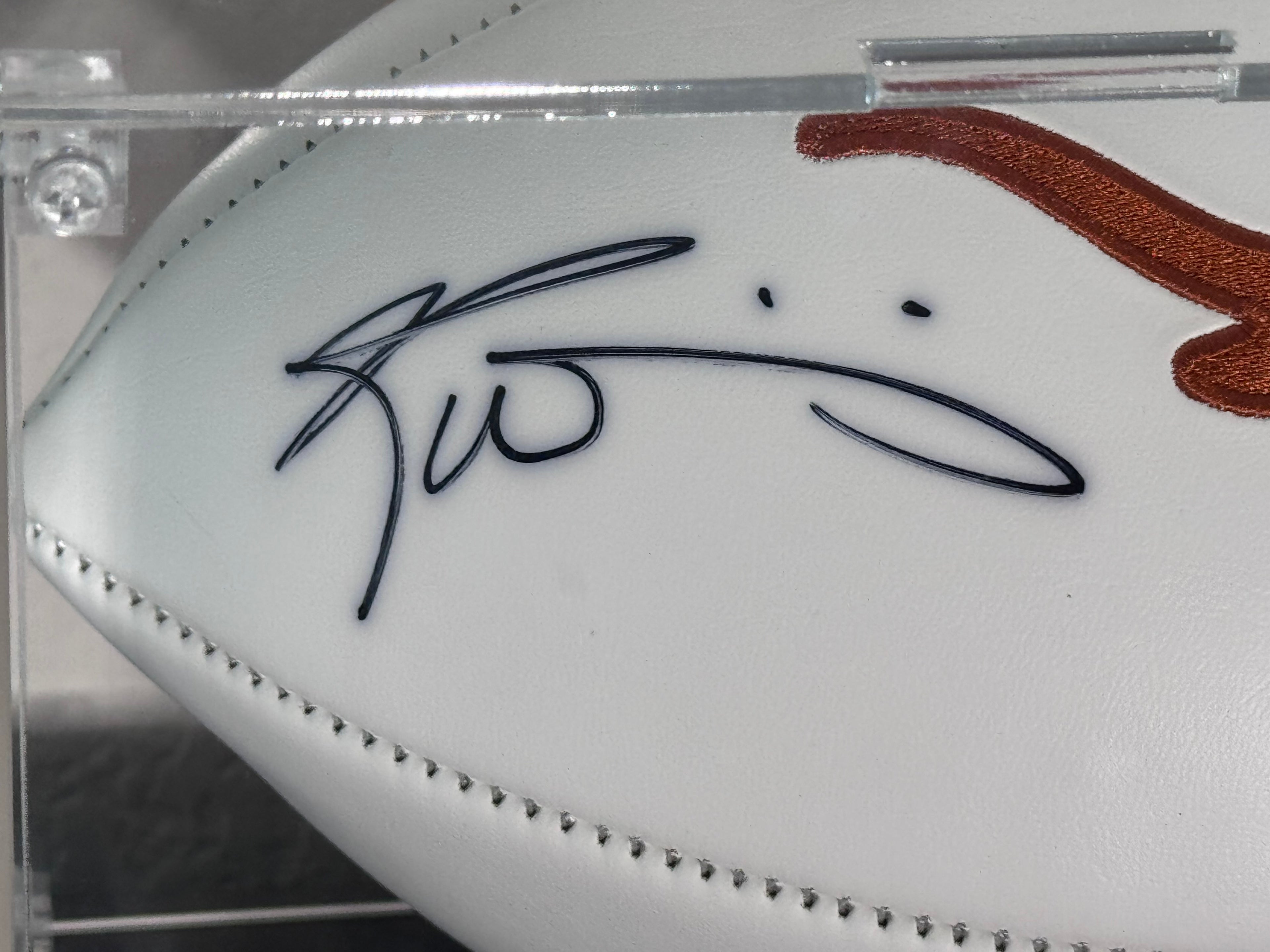 Ricky Williams Texas Longhorns autographed Football With Case