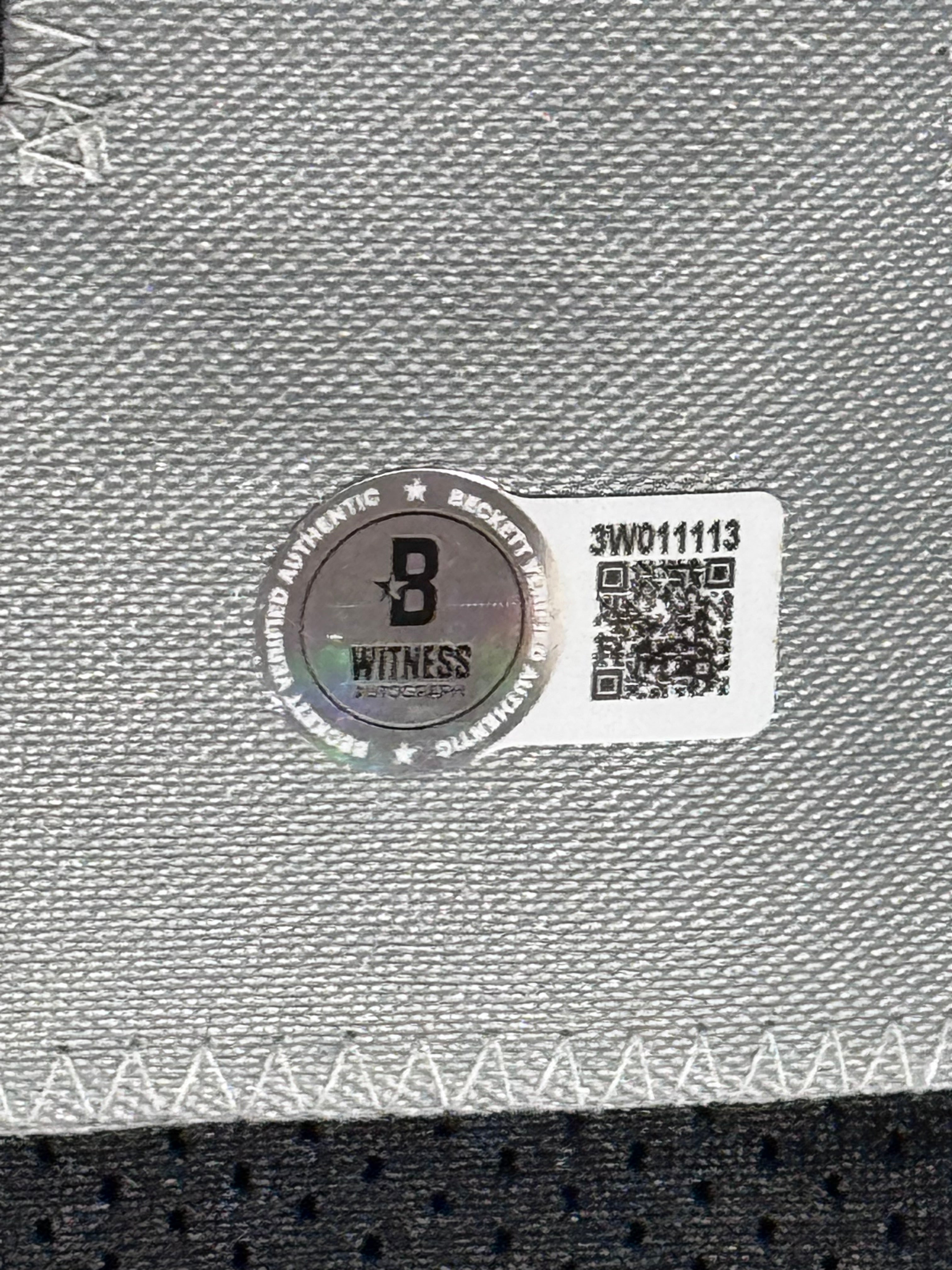 Bo Jackson Signed Oakland Raiders Jersey Beckett COA