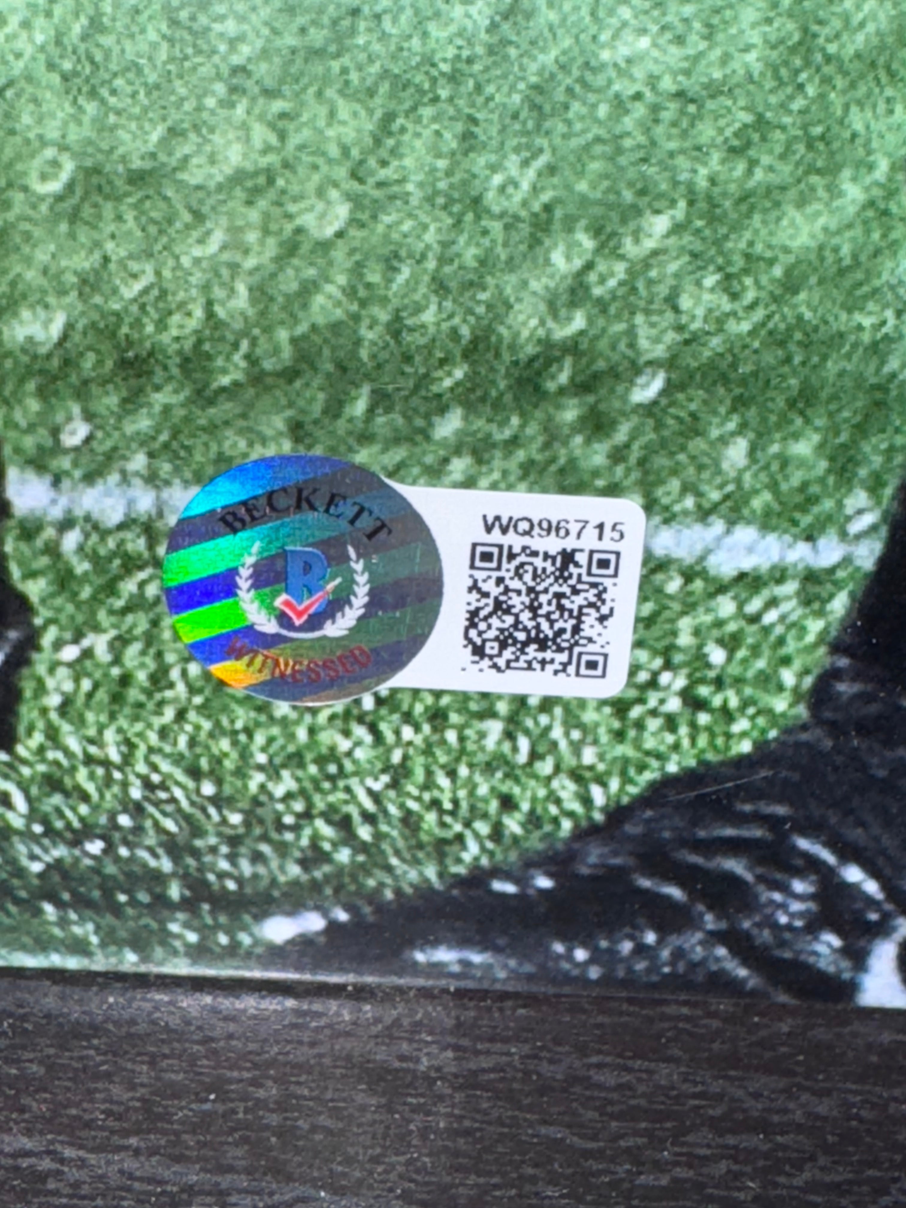 JT Daniels Signed Georgia Bulldogs 16x20 Photo (Beckett)