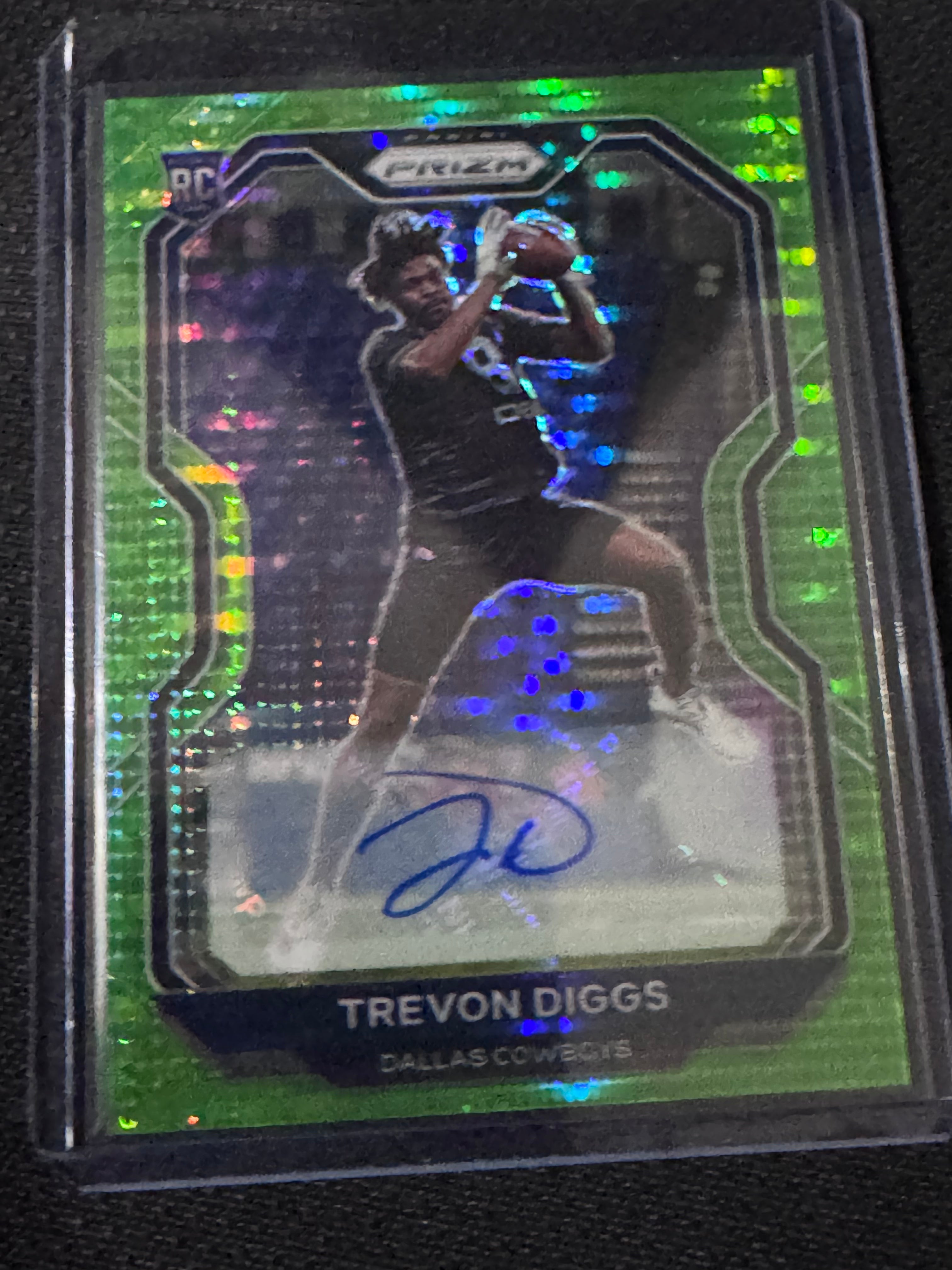 2020 Panini Prizm - Rookie Trevon Diggs #335 Green Scope Prizm Autographs